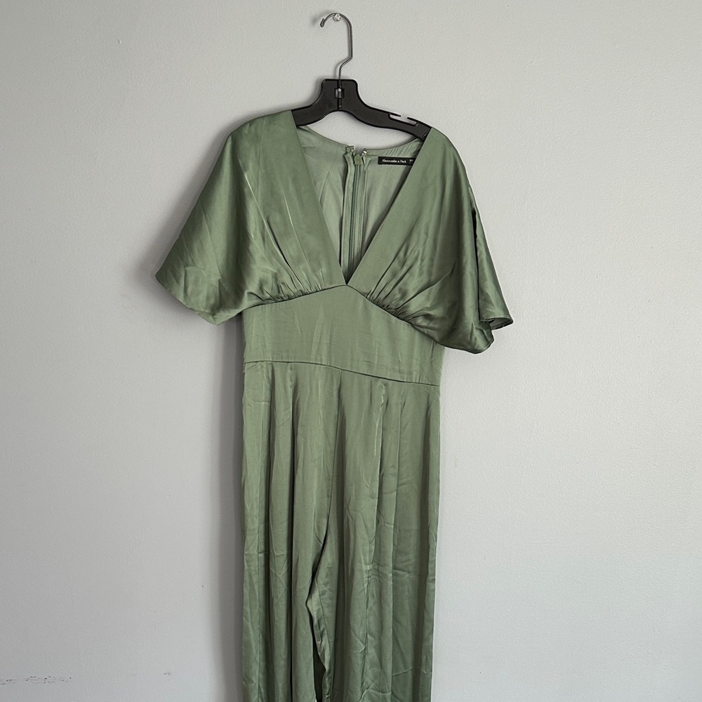 Abercrombie & Fitch Olive Jumpsuit